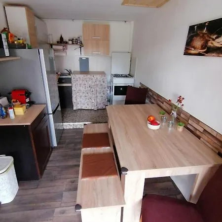 Dézsa-vü Hébergement de vacances Sarud
