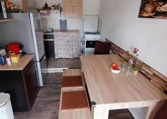 Dezsa-vue Vendeghaz Feriehus Sarud